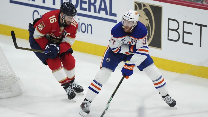 Florida (opäť) na tróne, McDavid v slzách: NHL skončila, ale...
